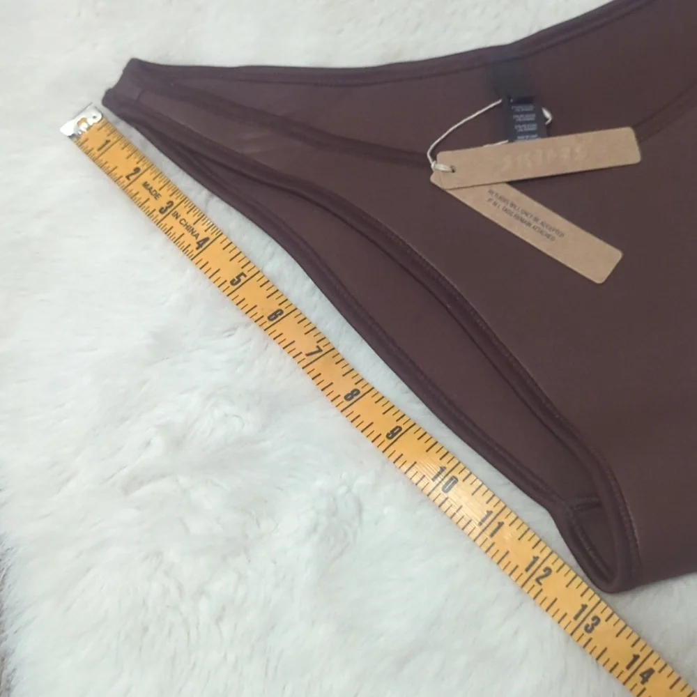SKIMS Tanga Bikini Bottom ~ NWT